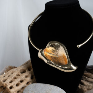 Tulip/Leaf Shaped Necklace