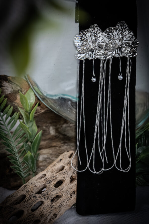 Silver Leaf Drop